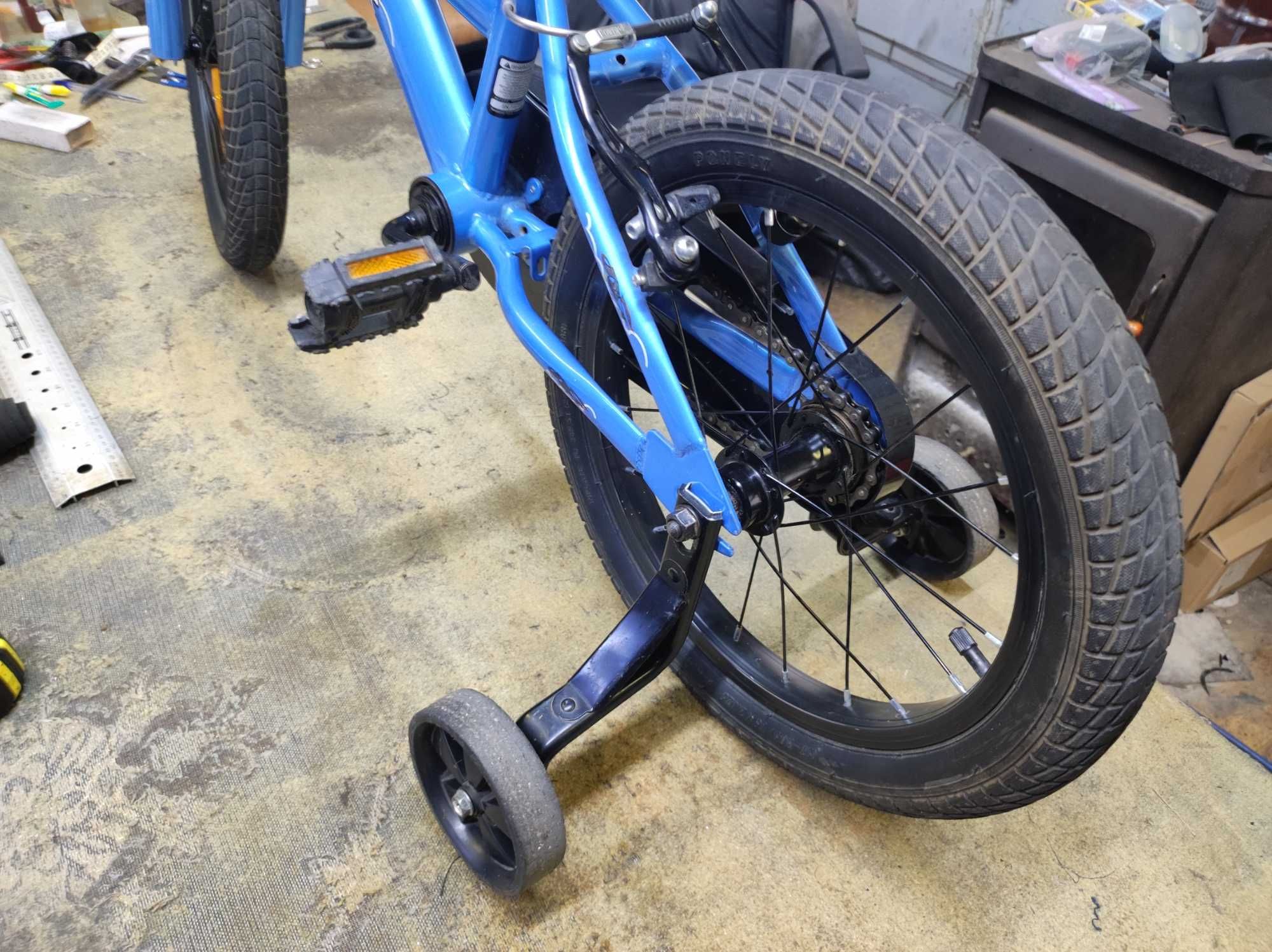 Детски велосипед Byox със спомагателни колела 16" Devil BLUE