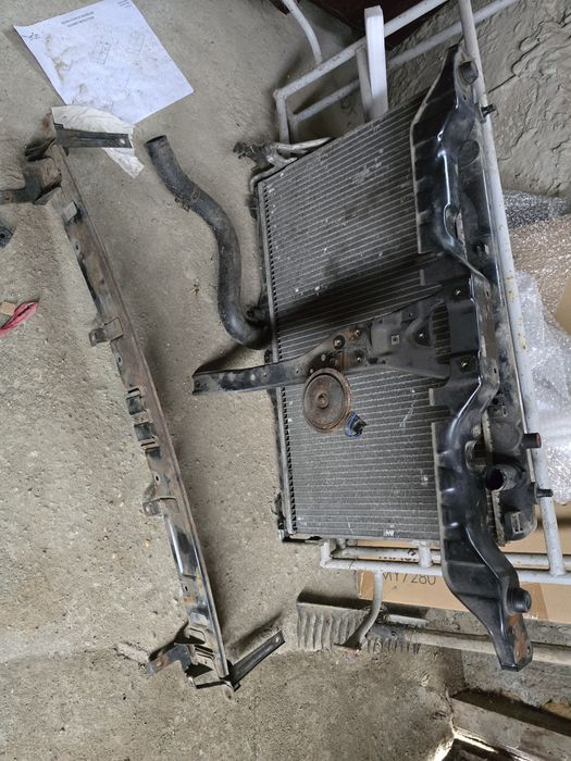 Vand piese Santa Fe 2003