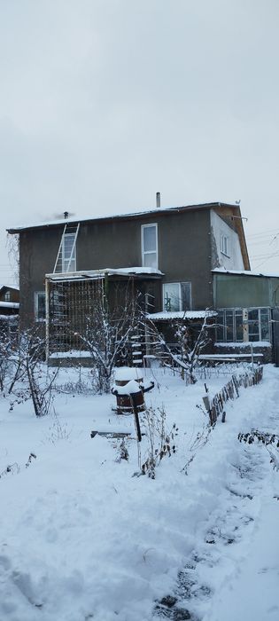 Продам дом в городе есик