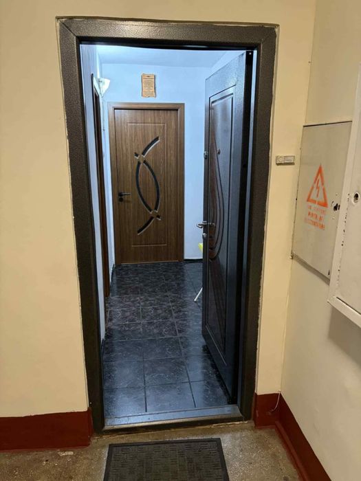 Proprietar vând apartament 3 camere