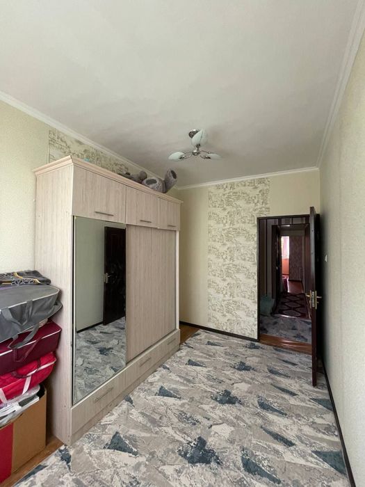 7 mkr 3 xona kvartira sotiladi