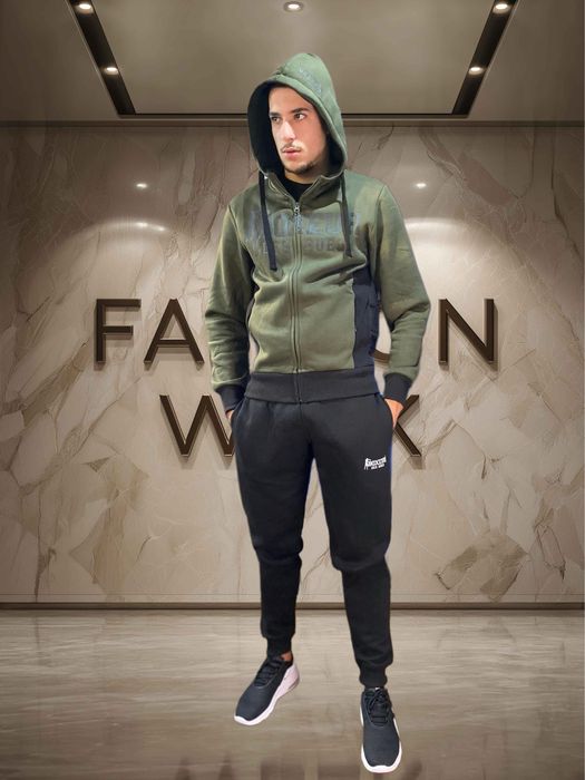 Treninguri groase, noi cu etichetă, marca Boxeur des Rues !