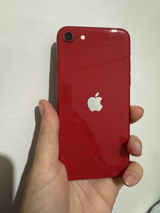 Продам iPhone se