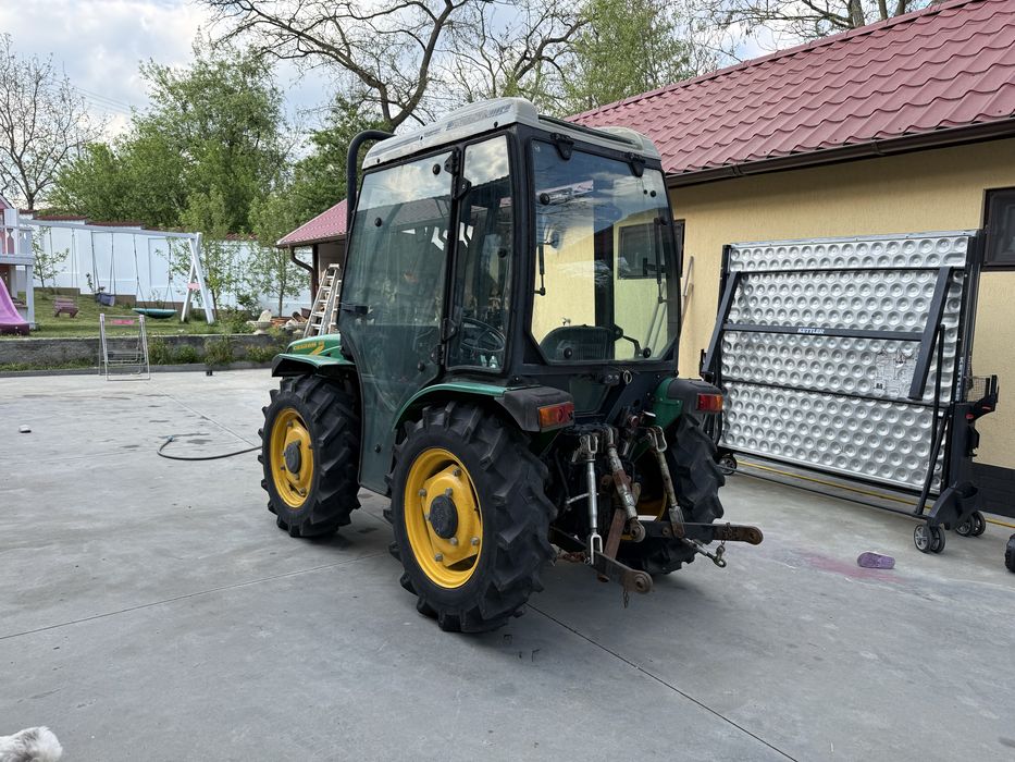 Tractoras Ferrari 50 cp