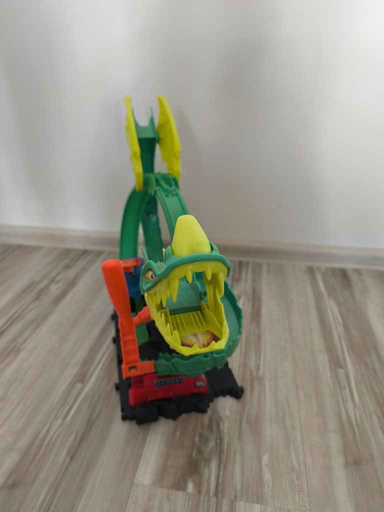 Писта Hot Wheels