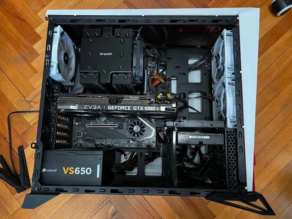 PC Gaming - Ryzen 9 3900X, GTX1080Ti FTW3 Ultra, 32 GB DDR4
