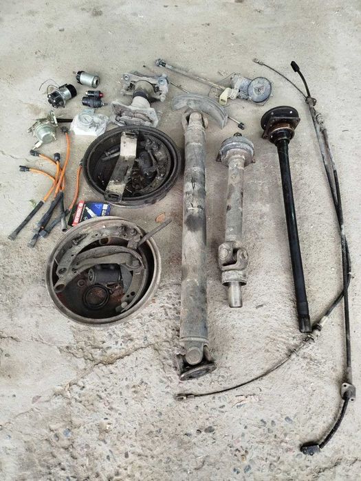 Продаются запчасти б/у на ВОЛГУ