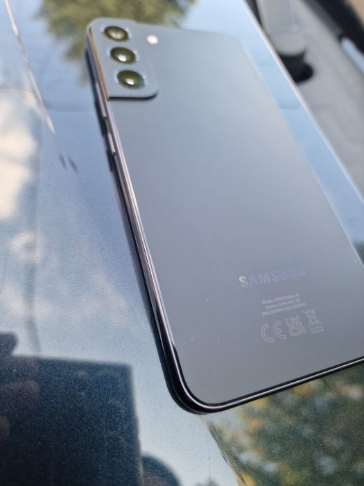 SAMSUNG GALAXY S22 PLUS 128GB negru impecabil  , folie pe ecran ,