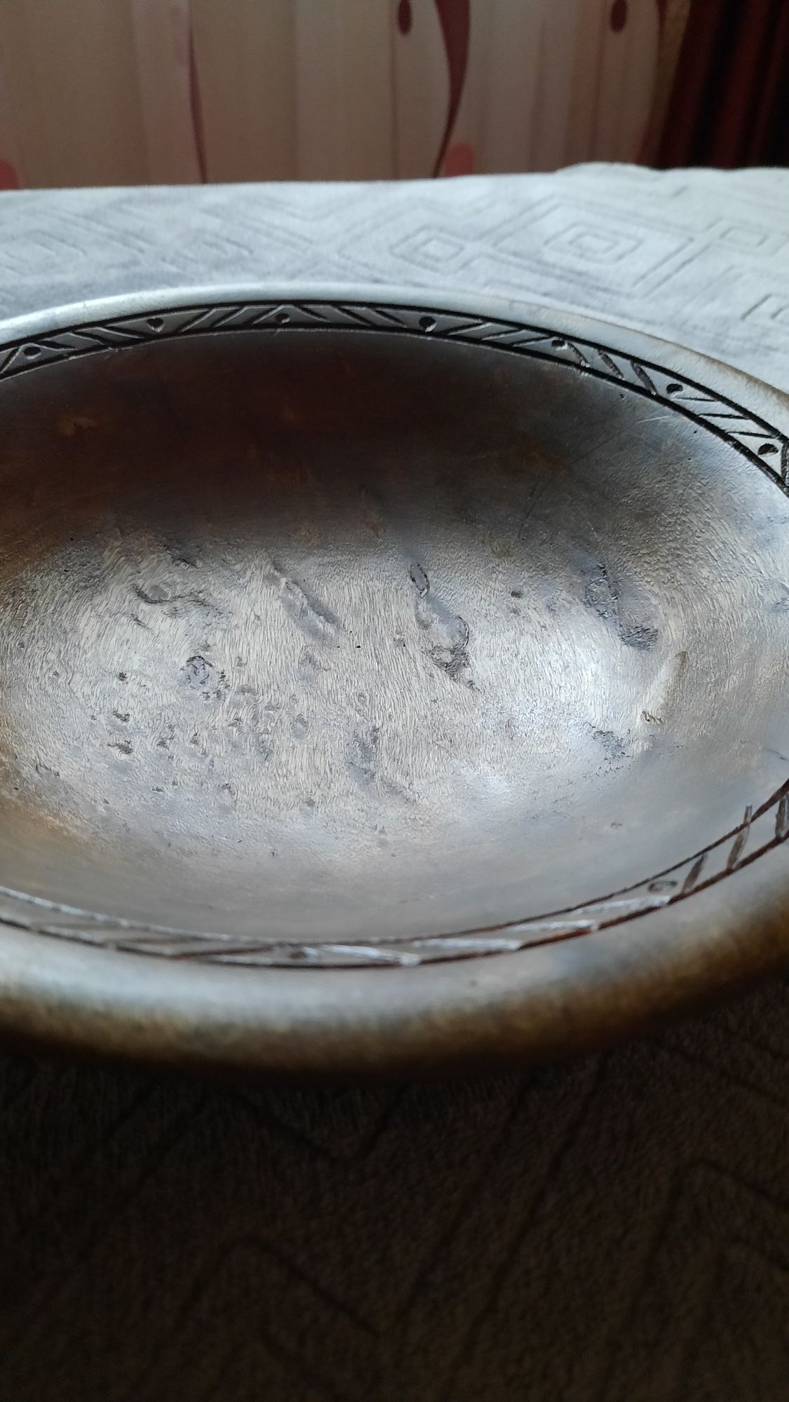 Bowl tribal vechi