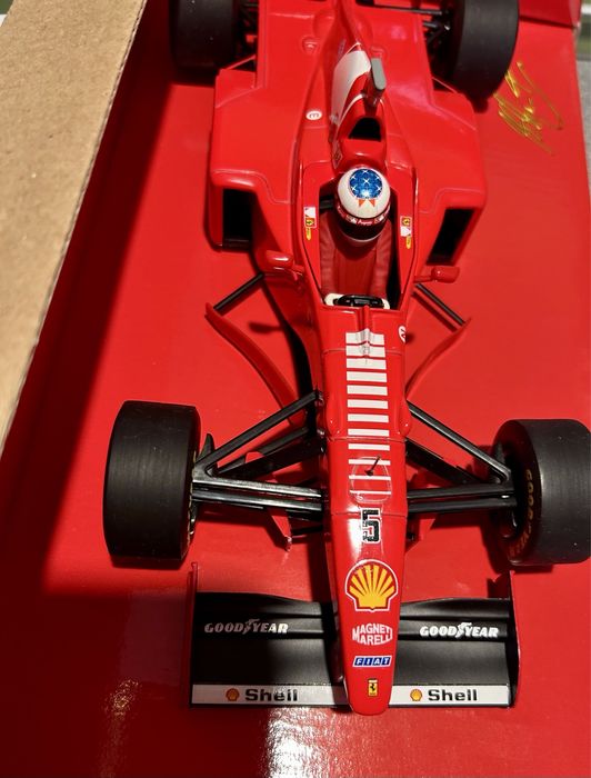 Macheta formula 1 f1 1/18 ferrari f310b 1997 noua Schumacher
