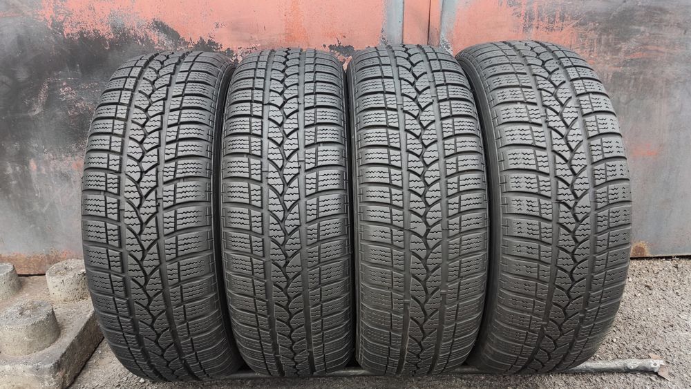 4бр. зимни гуми 185/60/15 Kormoran/Tigar 
dot21
6.6/6.9мм грайфер 
Доб