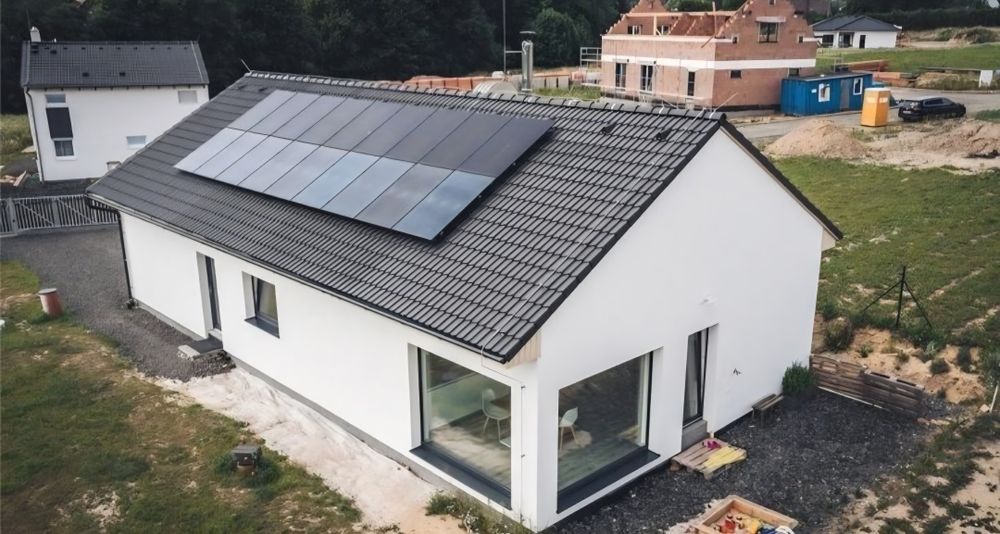 Vând case pe structura metalica