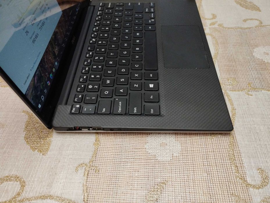 ультрабук XPS 9360, QHD IPS Display 13.3" touch, i7, 512G SSD, 16G RAM