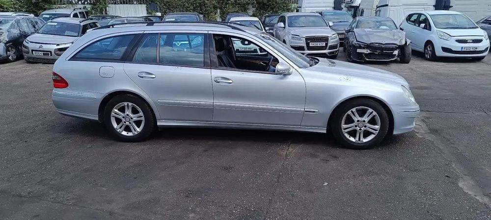 Dezmembrari / Dezmembrez Mercedes Clasa E T-Model (S211) 2.2 CDI 646821 cutie viteze automata cod culoare 775 Iridium Silver