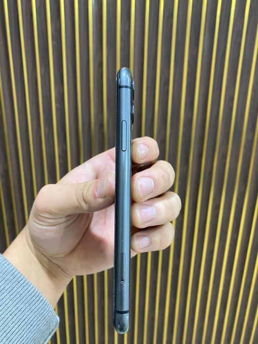 Iphone 11 64gb с коробкой есть торг