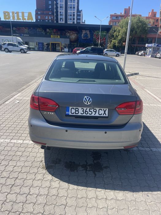 Vw Jetta 2.0 2012 г. Бензин автоматик