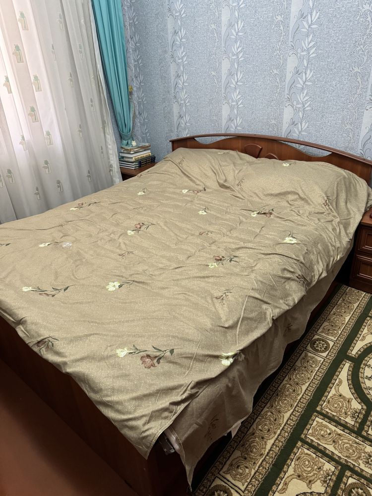 Двухспальный 2 та тумба, шкаф,
