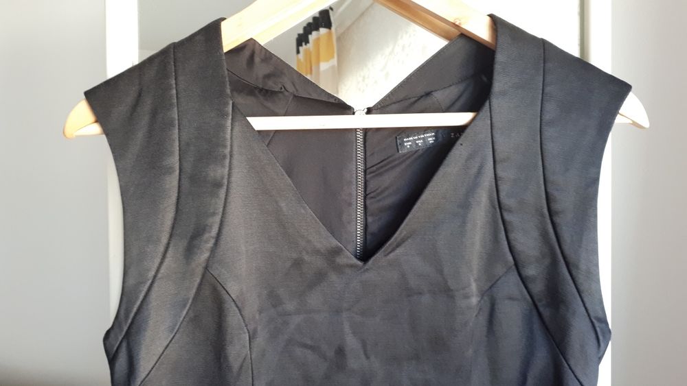 Vand rochie neagra Zara 36/S