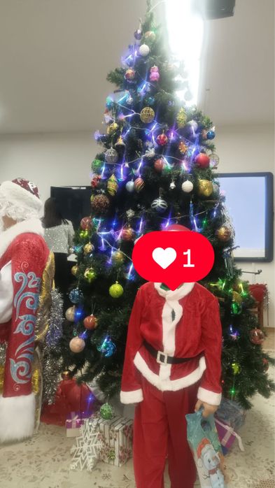 Продам новогодние костюмы санты