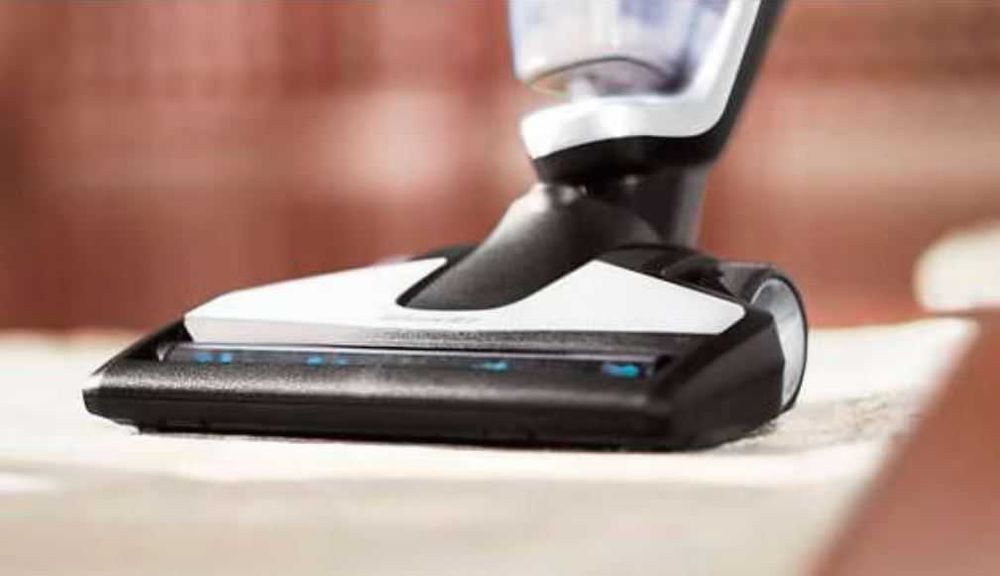 Вертикална прахосмукачка 2 in 1 Philips FC6171 без кабел