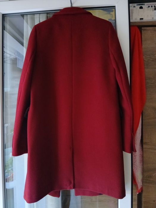 Vand palton de calitate Zara