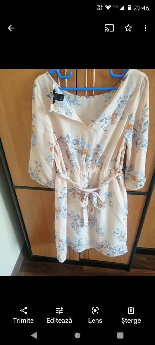 Vând rochie H&M  de zi
