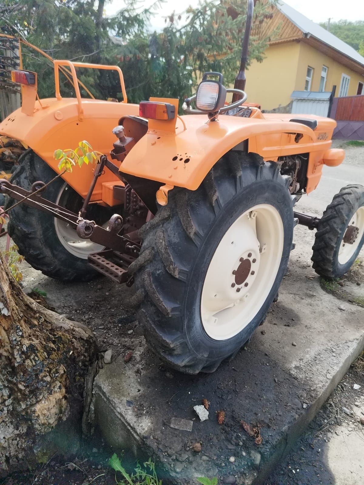 Vând tractor fiat 450dt recent adus