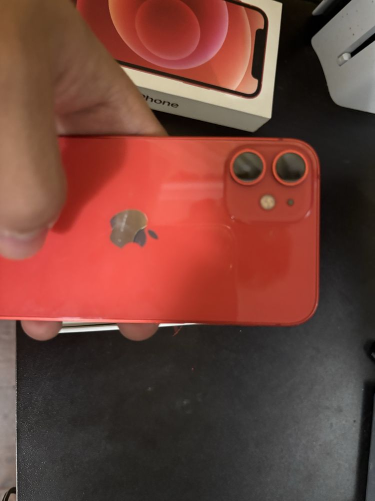 Здравейте продавам iphone 12 mini