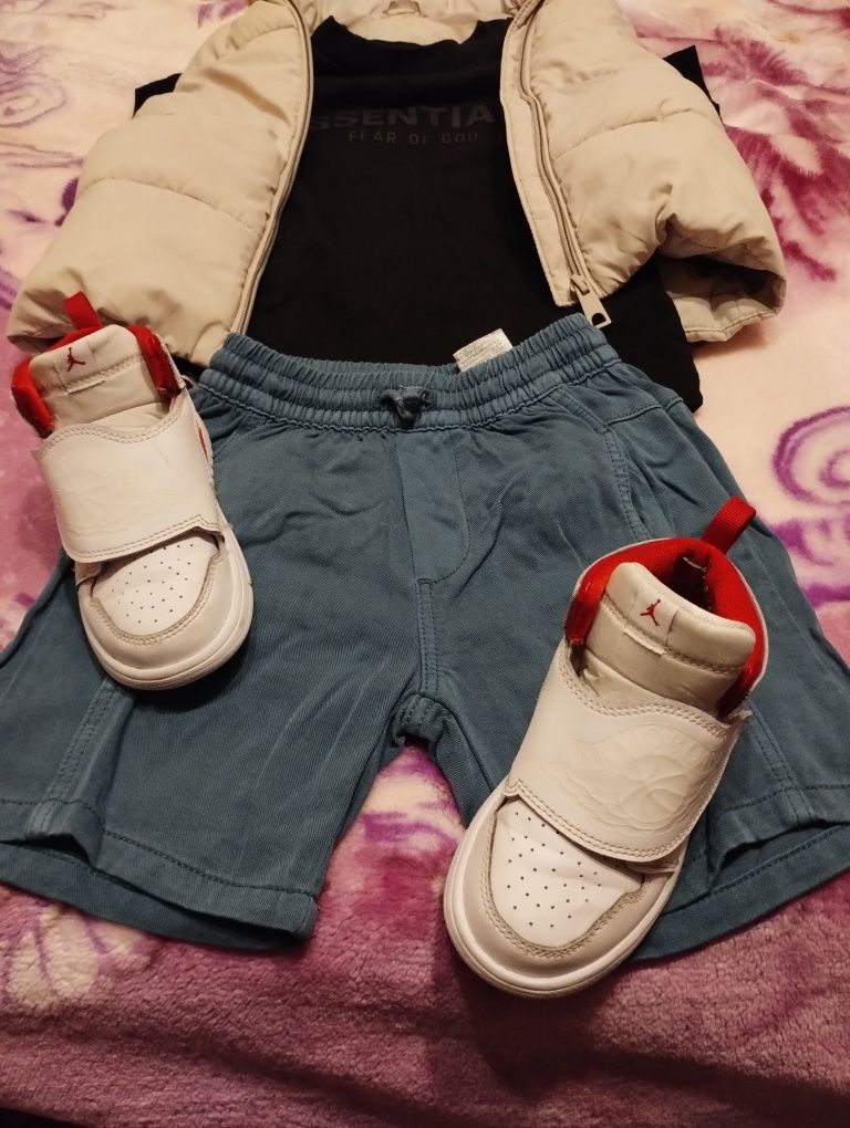 Compleu+adidași+ vestă