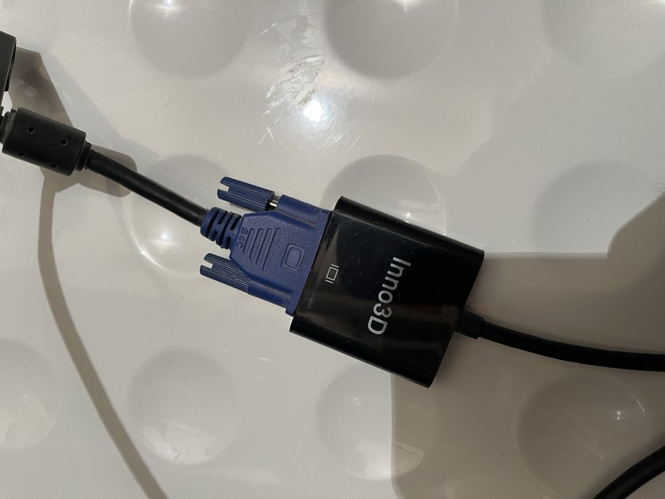 Продаю монитор на компьютер