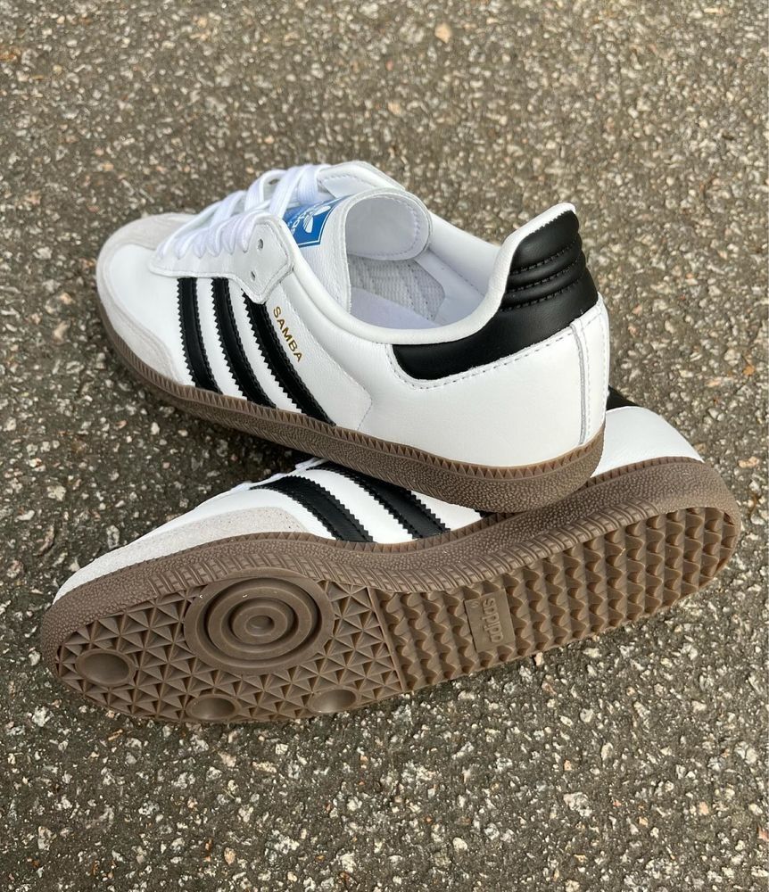 Krossovki adidas