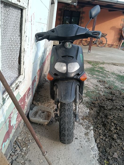 Vând ATV +scuter sau la schimb cu unu de 250cc