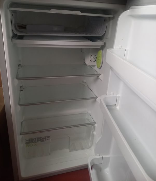 Продам мини холодильник медиа