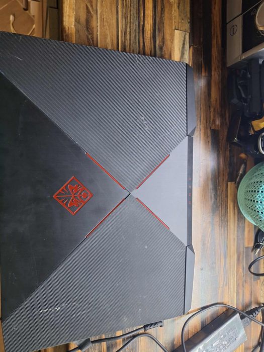 Лаптоп HP Omen 17
