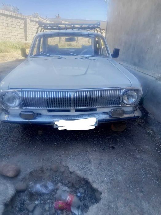 Gaz 2401 volga qiynalmagan ogr ish qilmagan minilmay turgan mashina