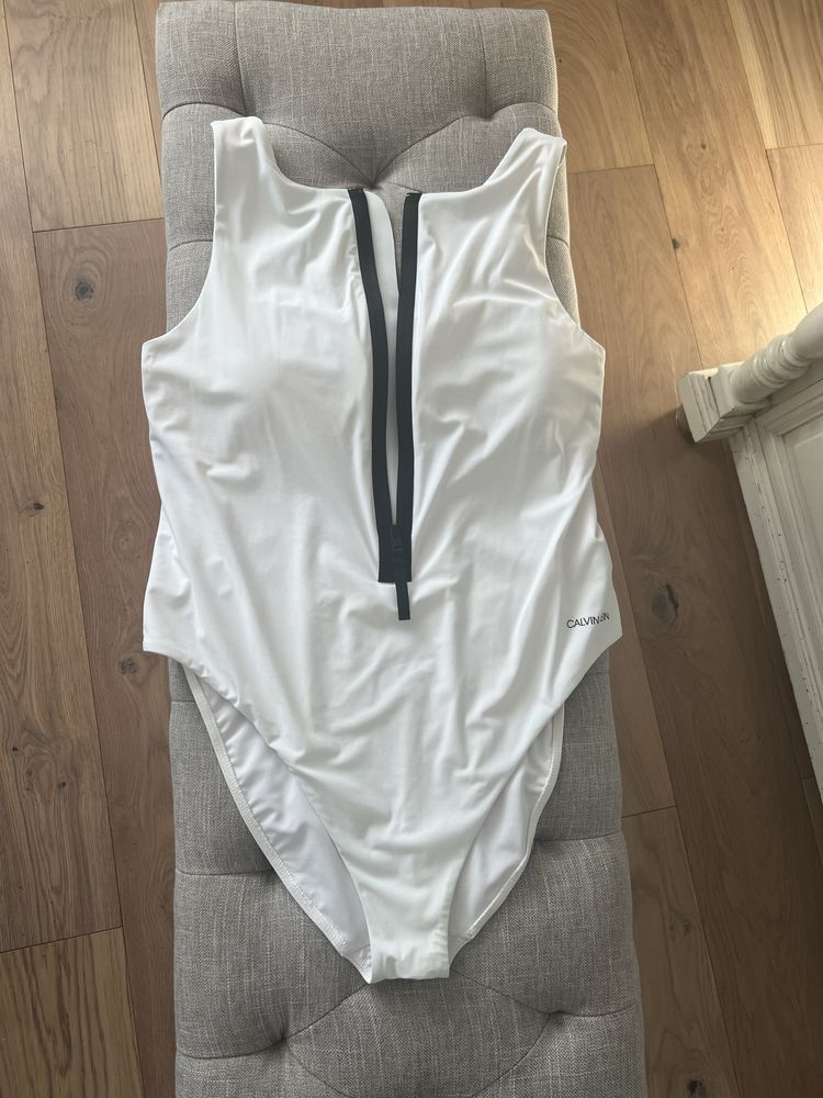 Vand costum baie alb Calvin Klein, marime XL