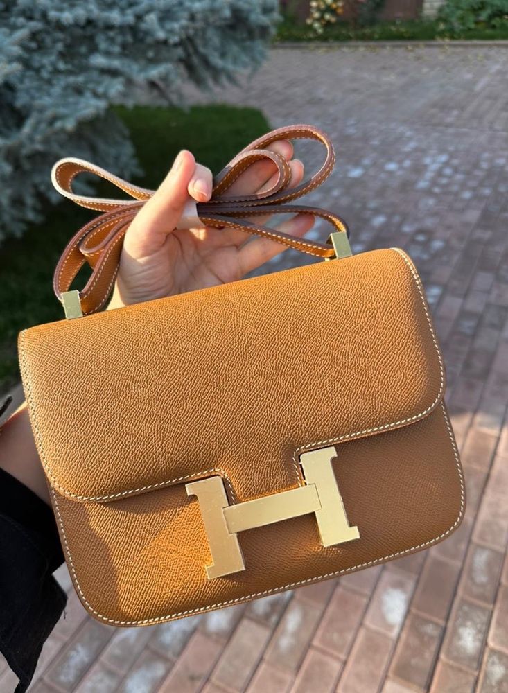 Срочно продам сумку Hermès Constance