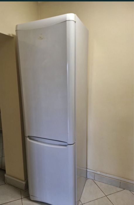 Combina frigorifica Indesit