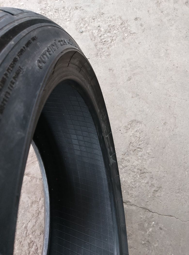 225/40/18 Falken 4 броя летни гуми
