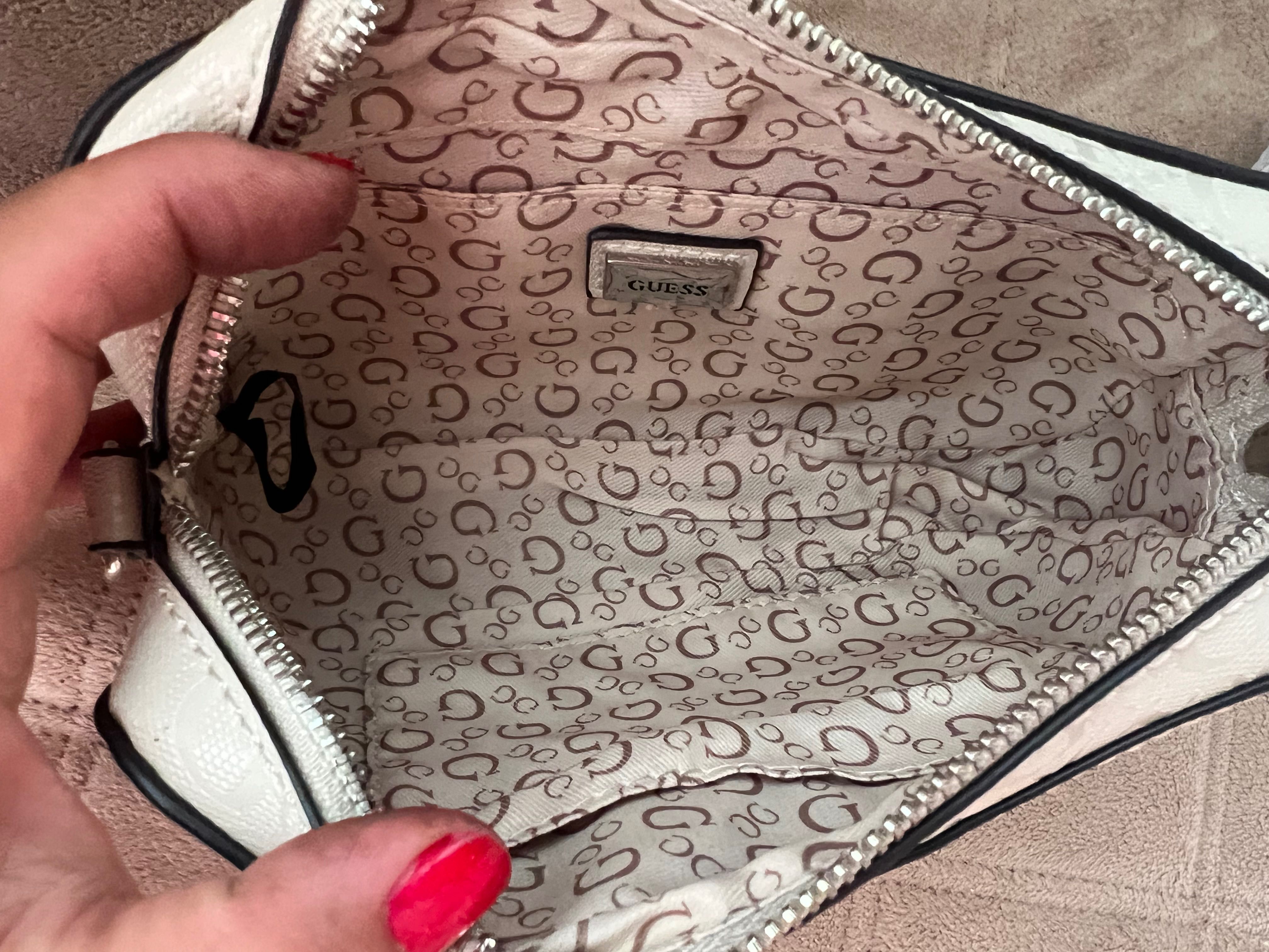 НАМАЛЕНИЕ 99 лв не 169 лв Guess Оригинална чанта през рамо