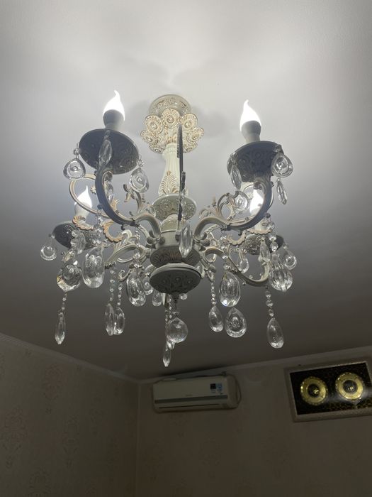 Люстра  5 ти рожковая