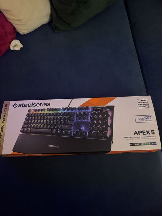 Steelseries apex 5 (черная)
