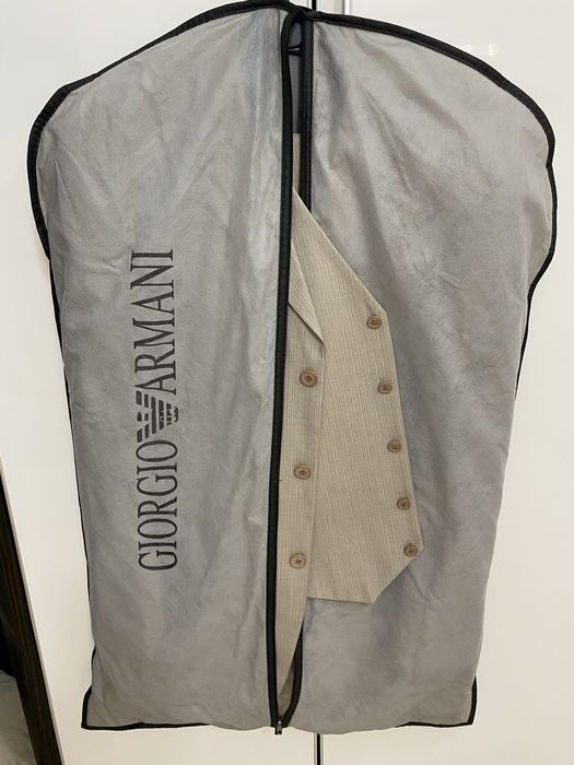 Costum barbatesc Giorgio Armani Senior fabricat de Giorgio Armani RO