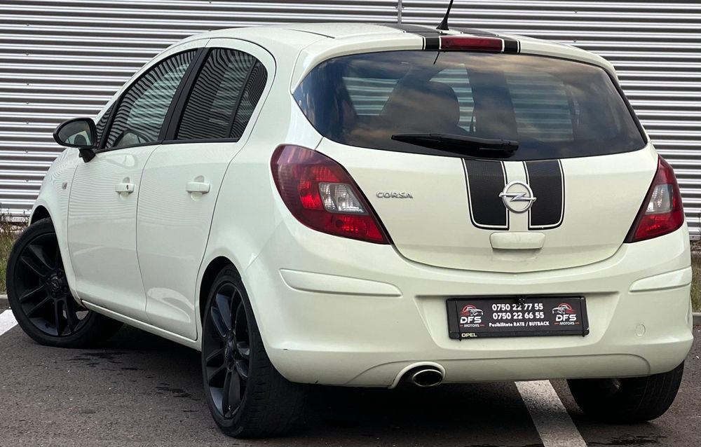 Vand Opel Corsa 1.4L Pachet Sport fabricatie 2012 impecabila urgent