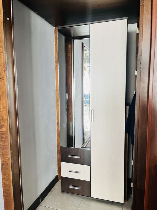 Продам шкаф для вещей в отличном состоянии