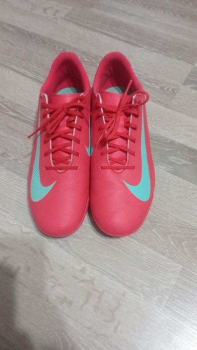 Ghete de fotbal Nike
