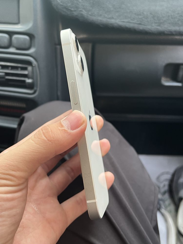 iPhone 13 128GB в идеальном состоянии