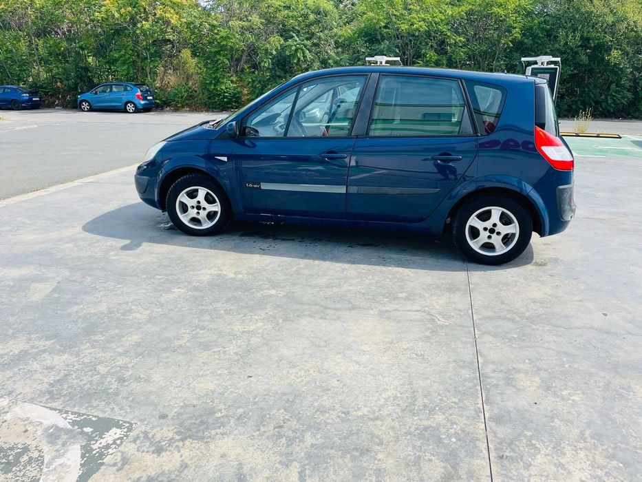 Renault Scenic Megane 177000km 1.6куб 110кс