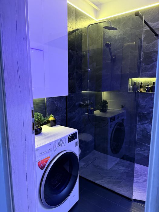 Vand apartament 3camere 84mp parcare propie inclusa