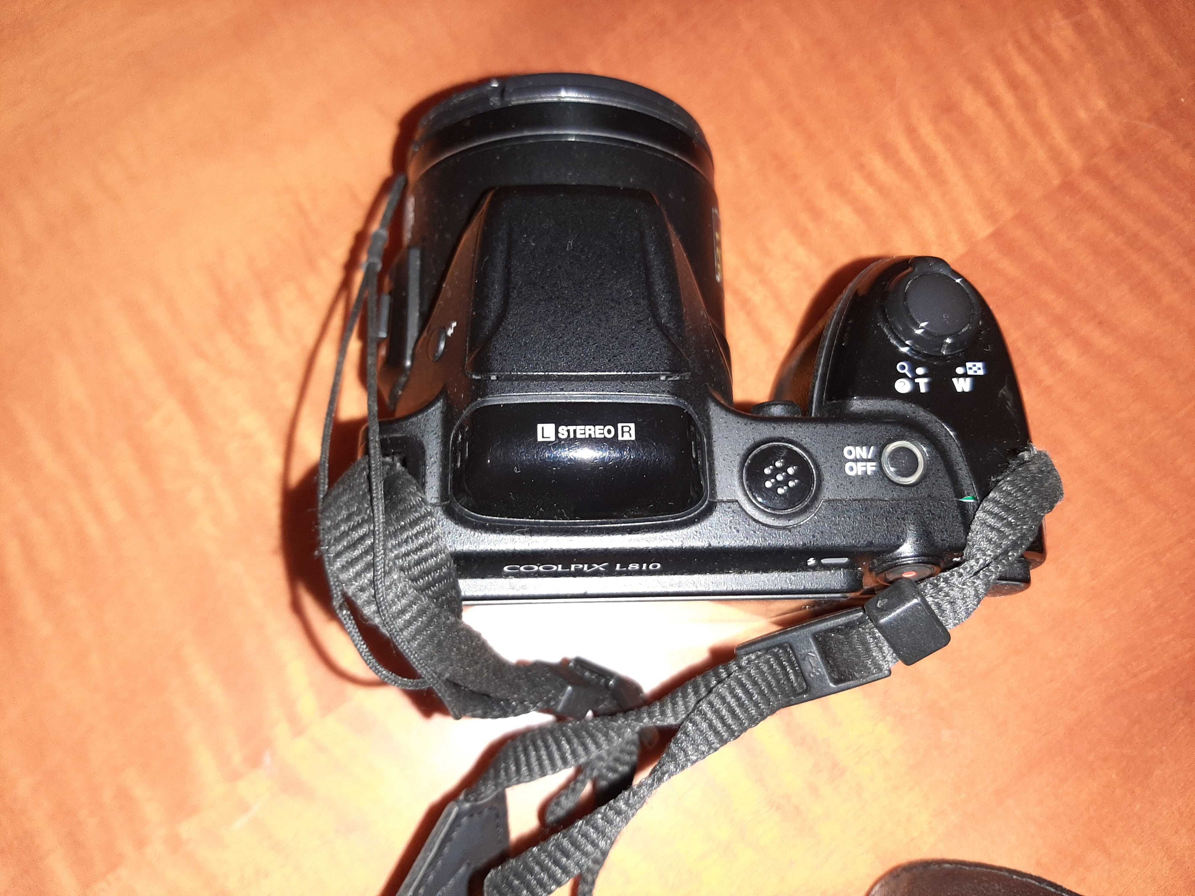 Nikon COOLPIX L810  16.1MP  Zoom Optic 26x